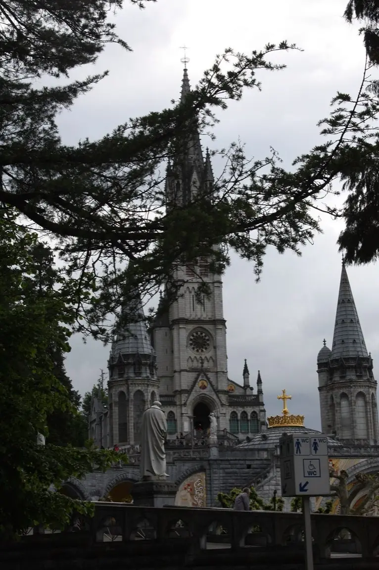 A lourdes-i bazilika